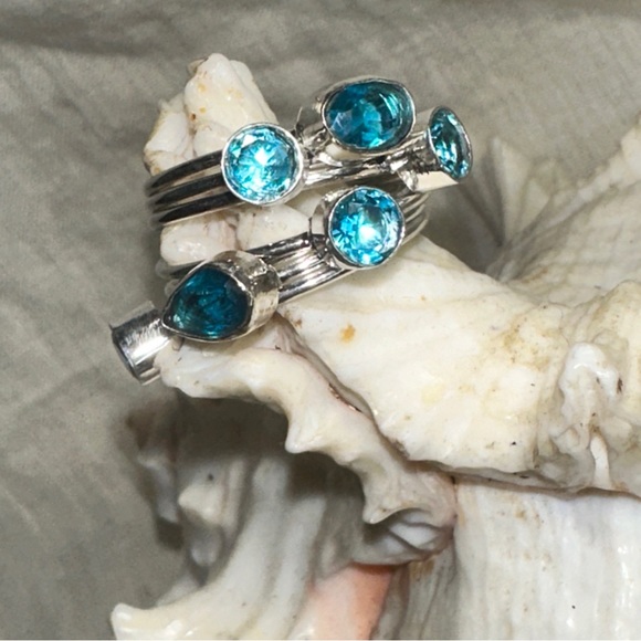 Blue Topaz multi-gem handcrafted adjustable ring - Picture 3 of 10